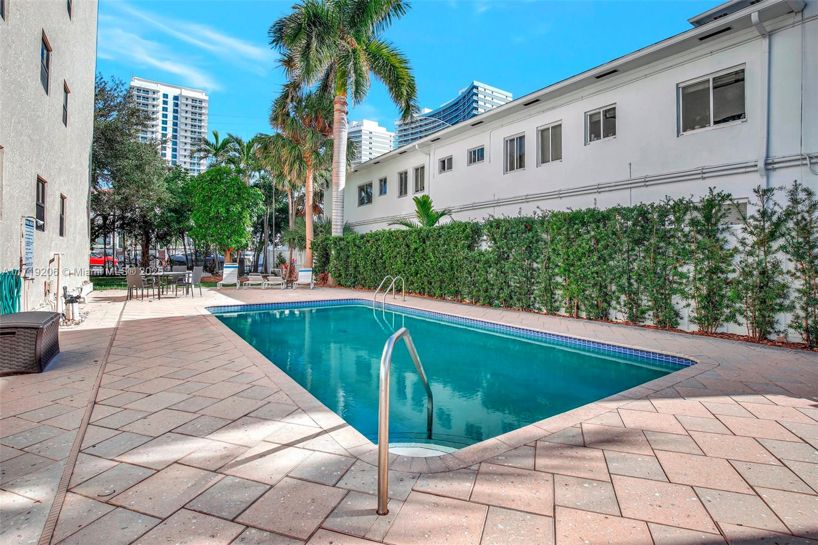 GARDEN VIEW APARTMENTS CO - Residential