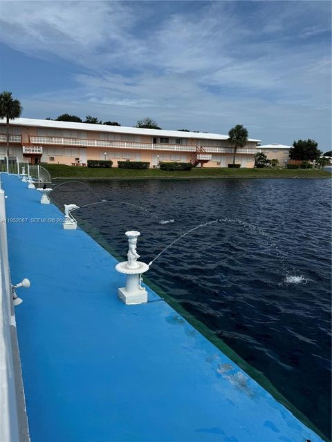 Photo of 900 SW 11th Ave #4C, Hallandale Beach, FL 33009 (MLS # A11952087)