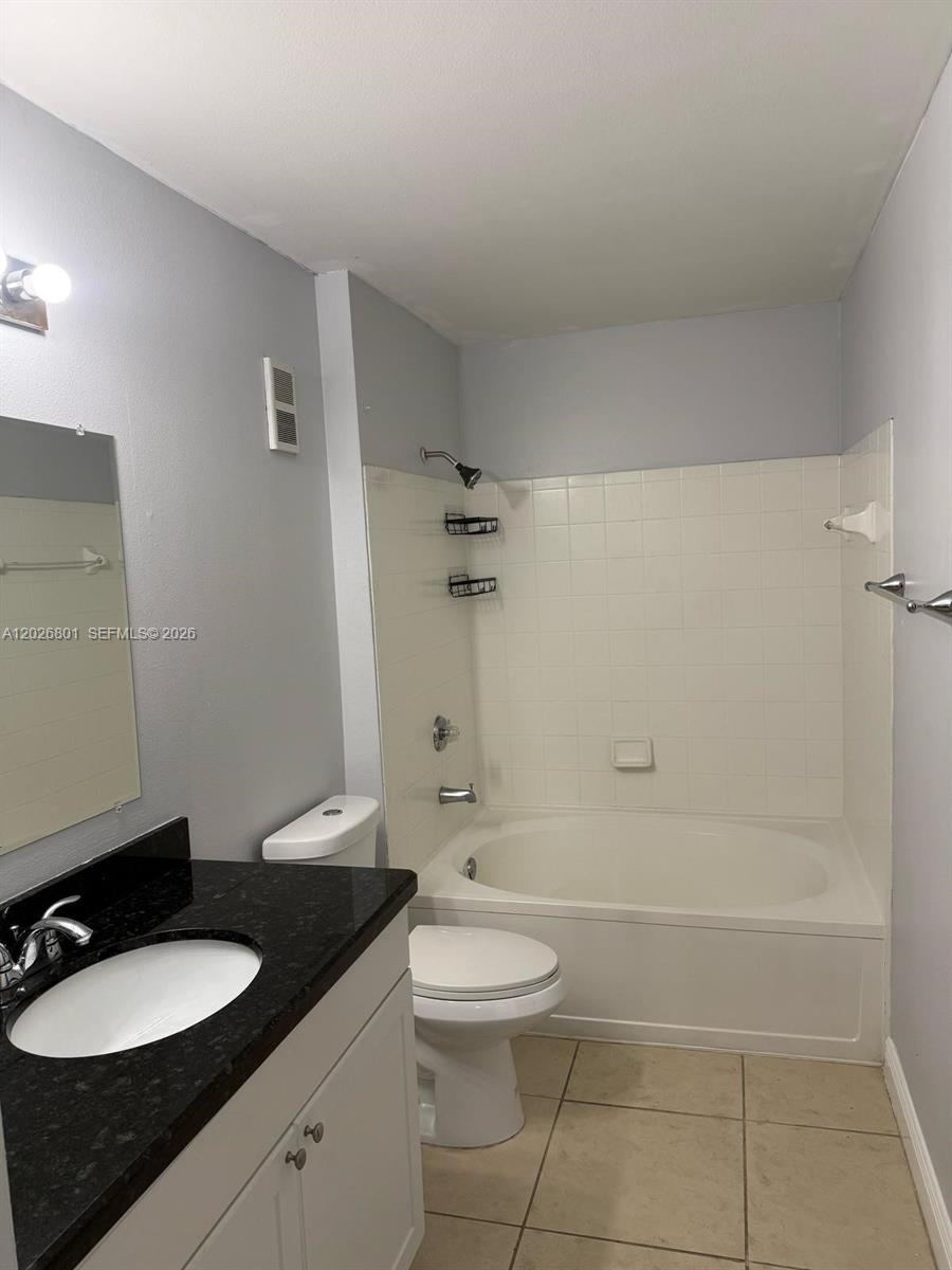 PALM LAKE CONDO - Residential