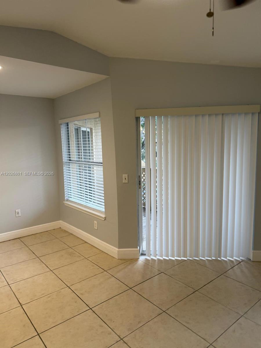 PALM LAKE CONDO - Residential