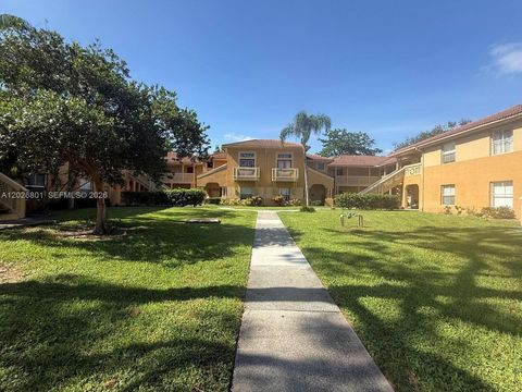 Tiny photo for 4807 Via Palm Lks #1520, West Palm Beach, FL 33417 (MLS # A12026801)