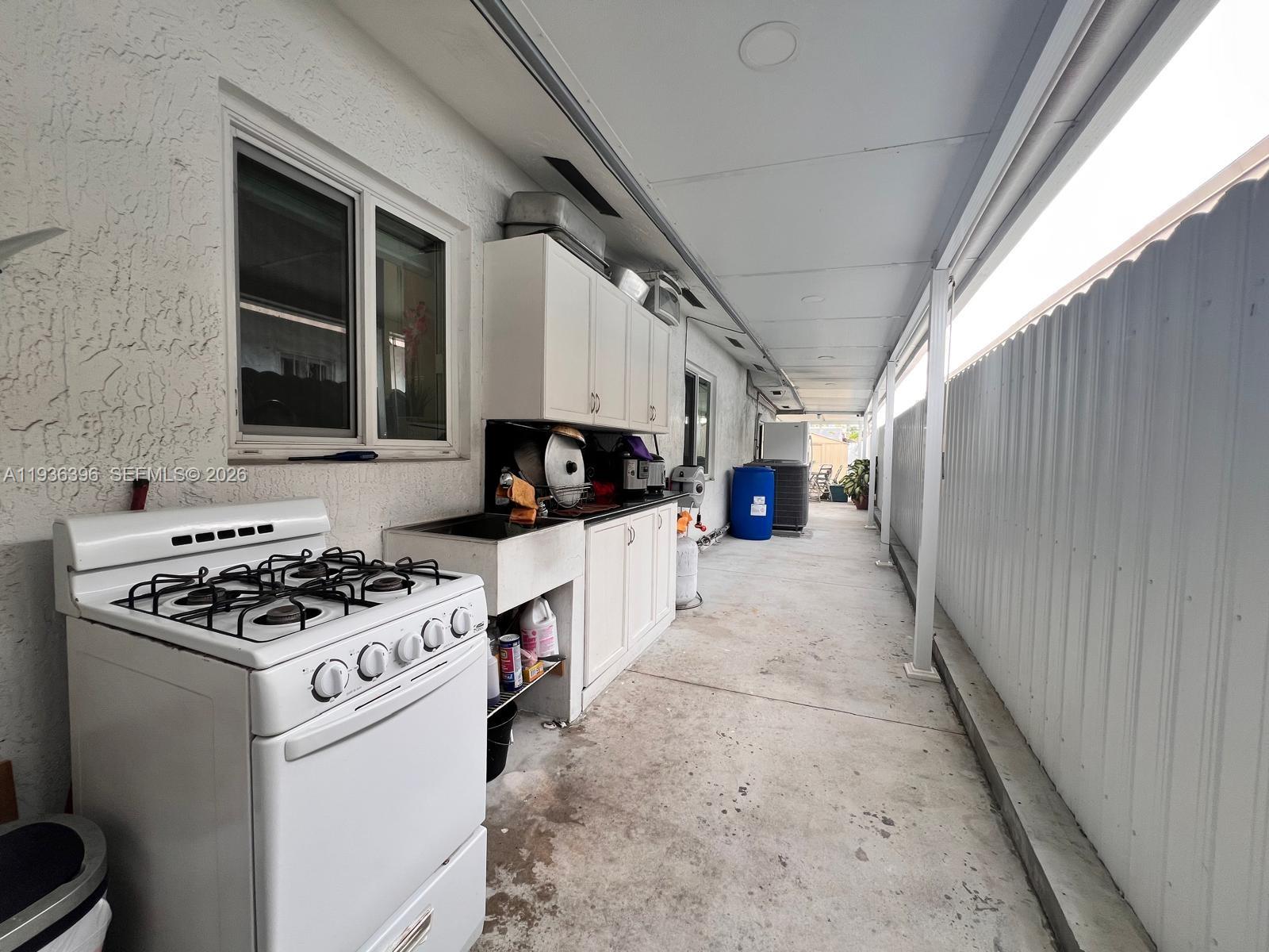 HIALEAH HEIGHTS - Residential