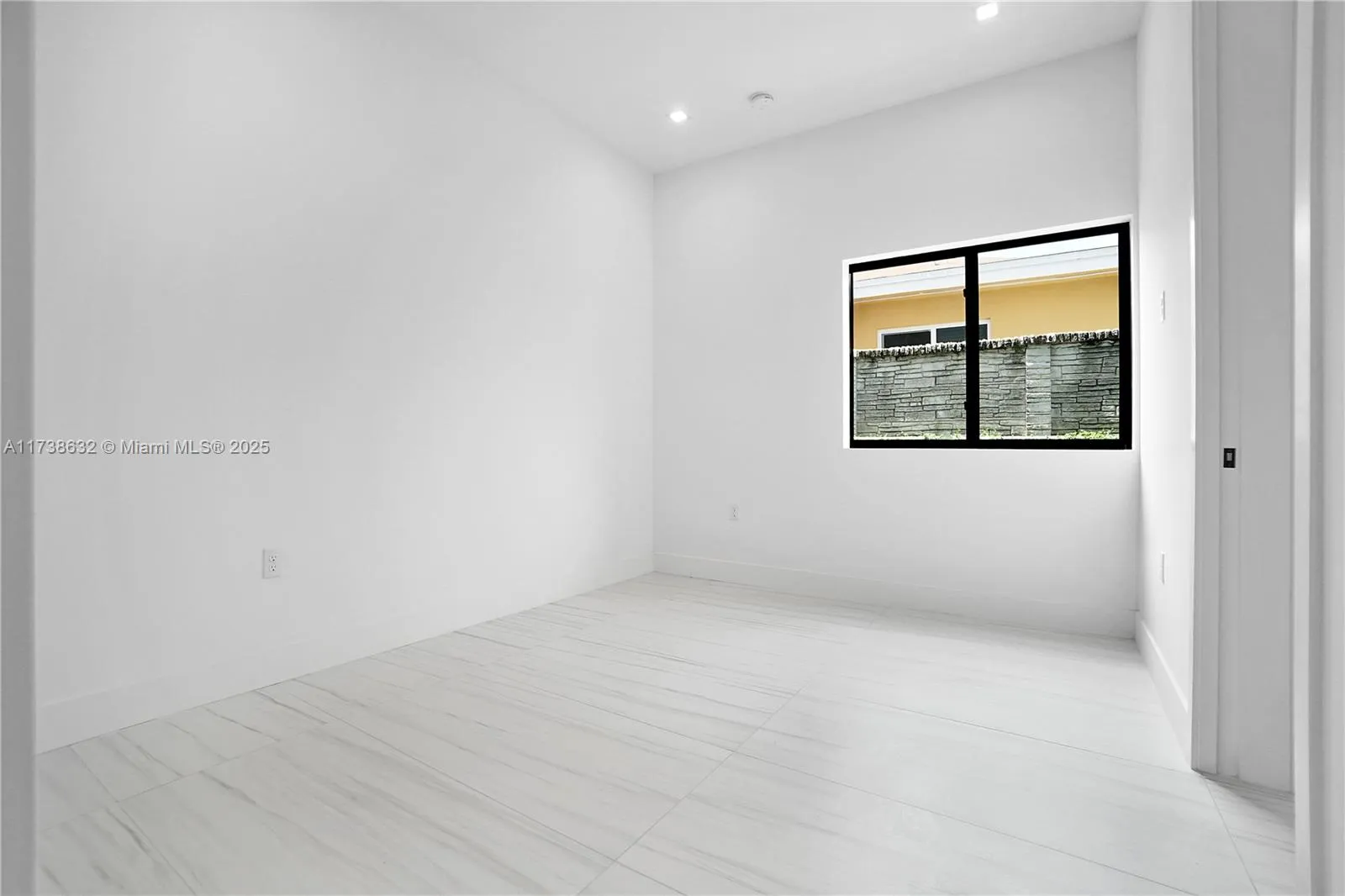 Miami, Florida 33127, United States, 3 Bedrooms Bedrooms, ,3 BathroomsBathrooms,Residential,Active,9581