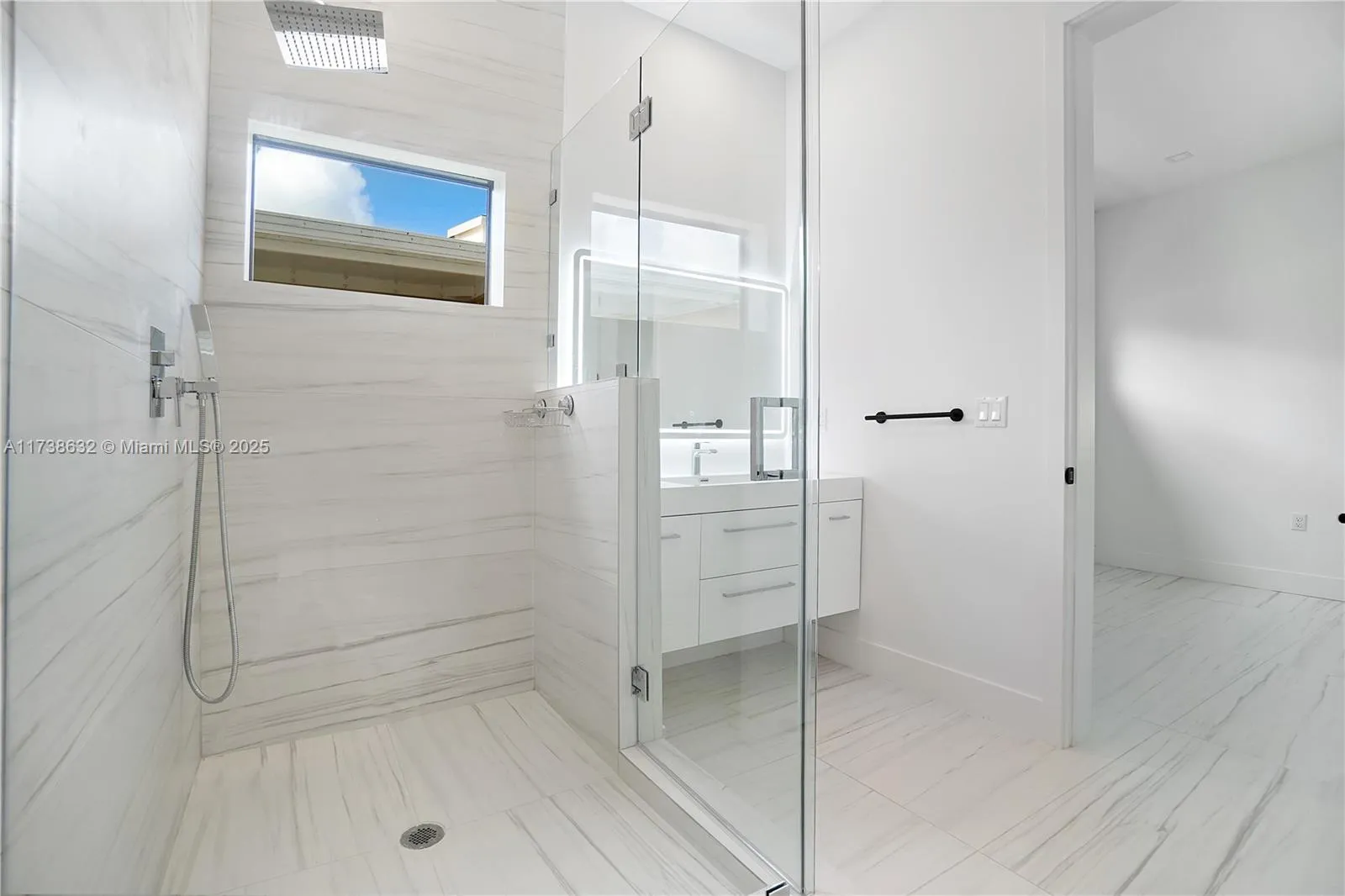 Miami, Florida 33127, United States, 3 Bedrooms Bedrooms, ,3 BathroomsBathrooms,Residential,Active,9581