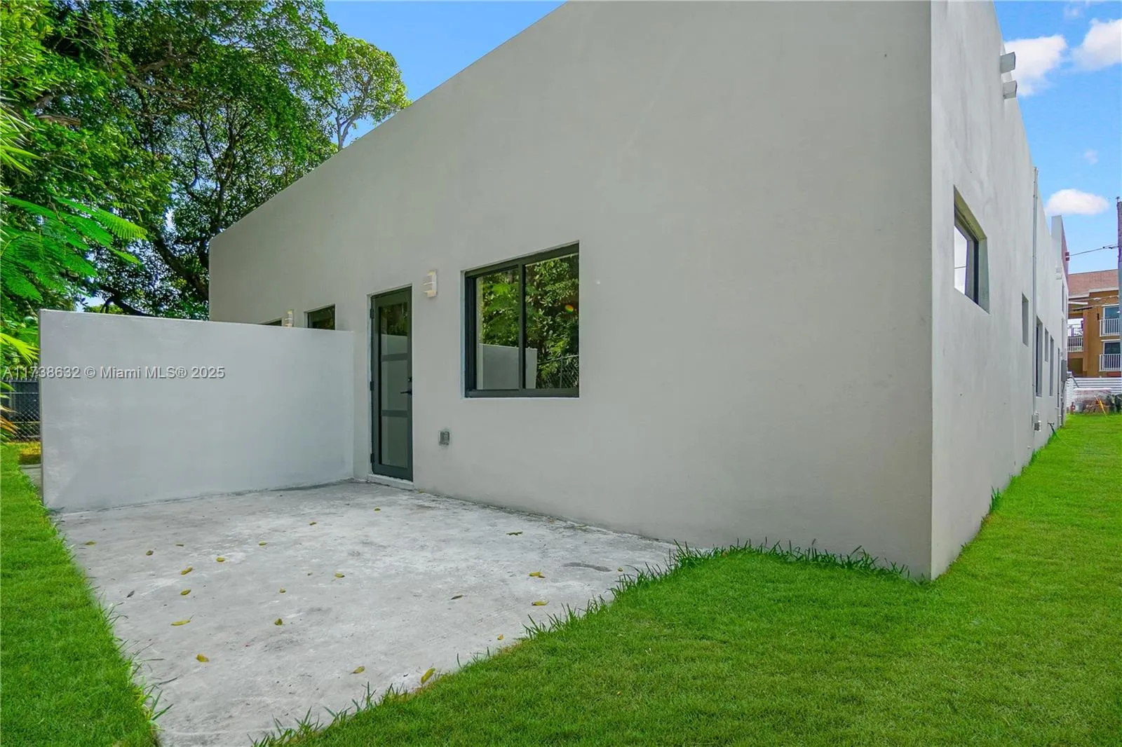 Miami, Florida 33127, United States, 3 Bedrooms Bedrooms, ,3 BathroomsBathrooms,Residential,Active,9581