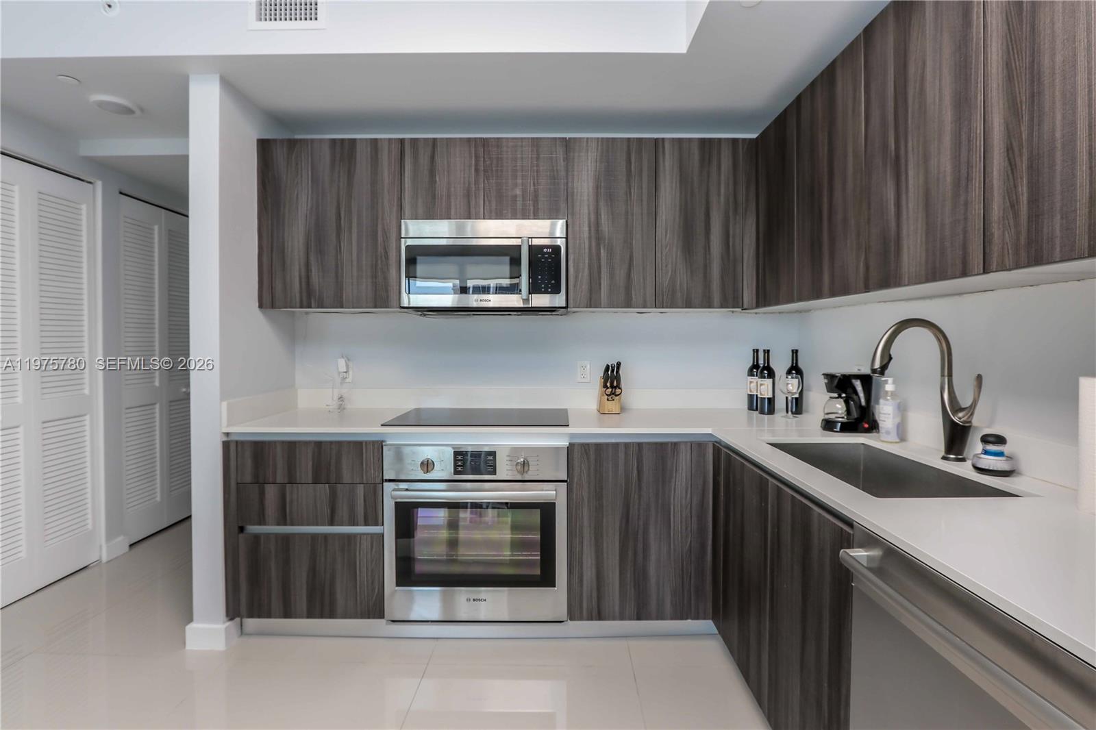 ARIA ON THE BAY CONDO - Residential Lease