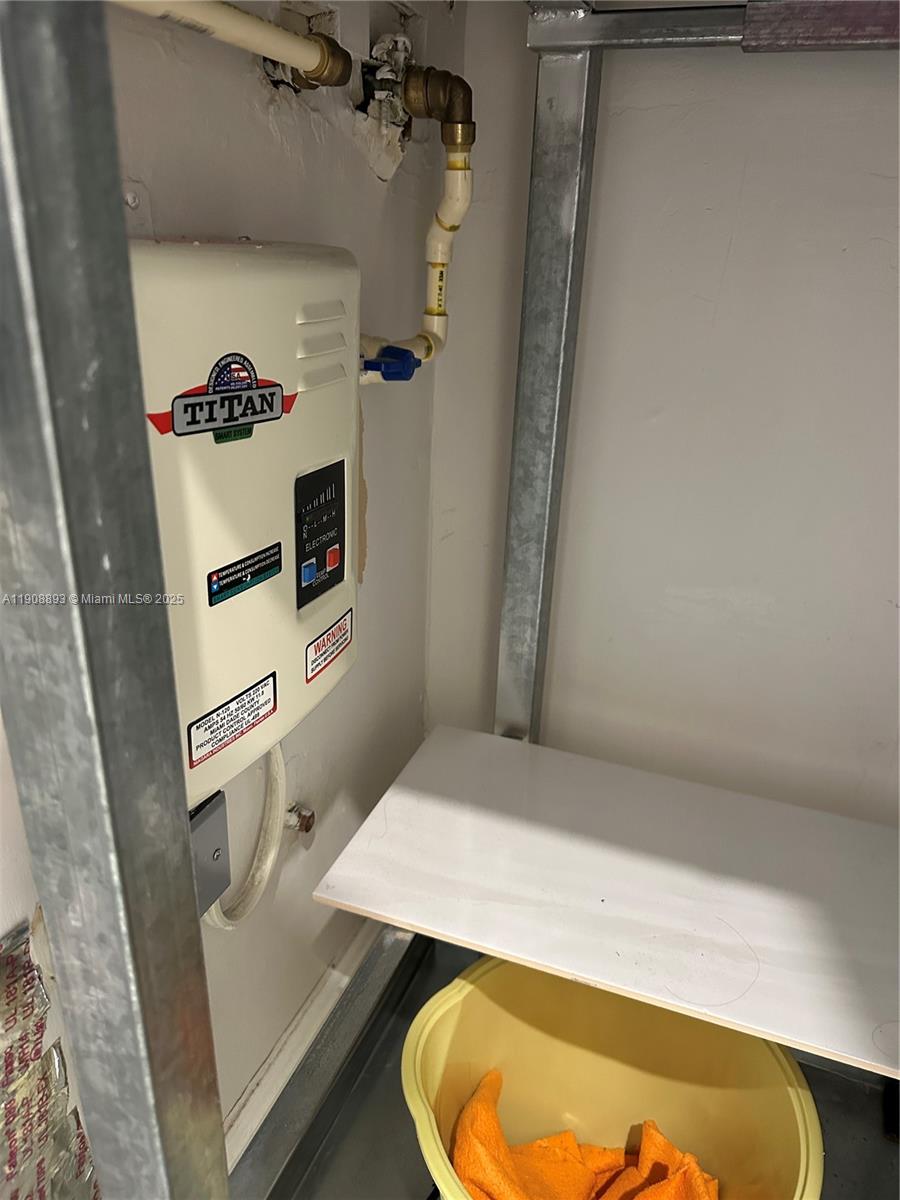 MILLER DREAM TOWNHOMES CO - Residential