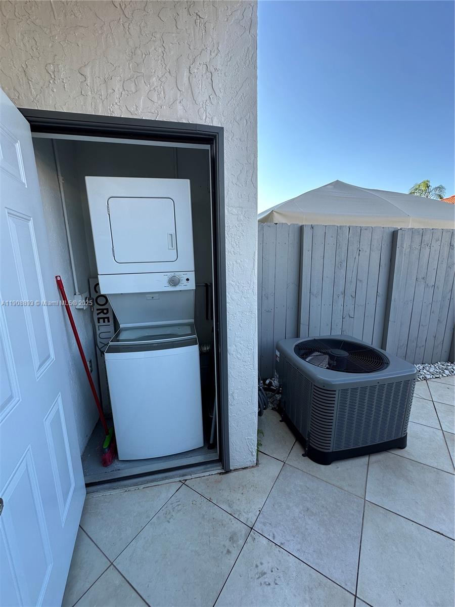 MILLER DREAM TOWNHOMES CO - Residential