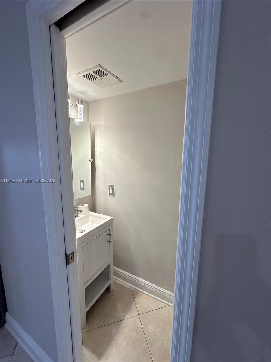 MILLER DREAM TOWNHOMES CO - Residential