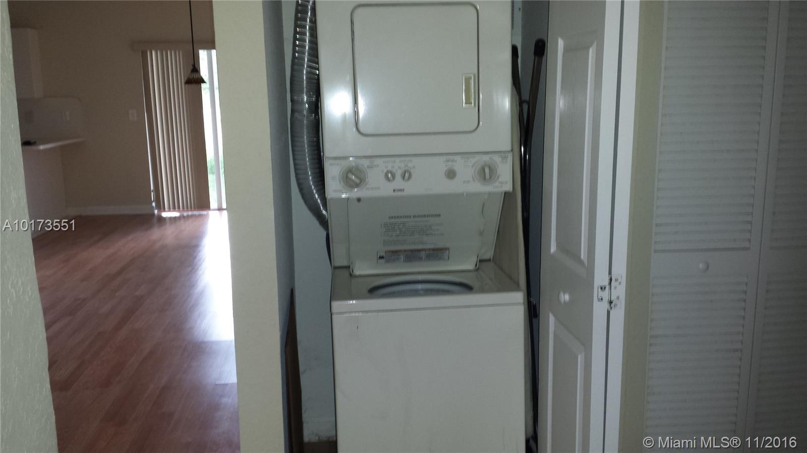 CARIBBEAN ISLES VILLAS CO - Residential Lease