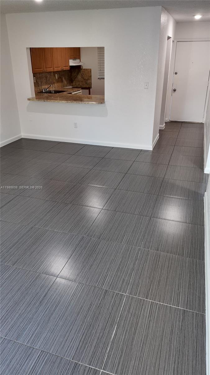 A A DOOLEY SUB - Residential Lease