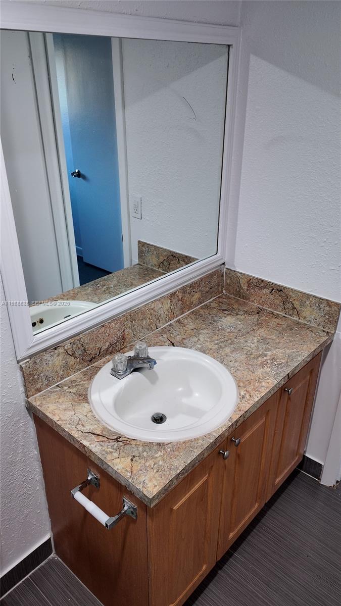 A A DOOLEY SUB - Residential Lease