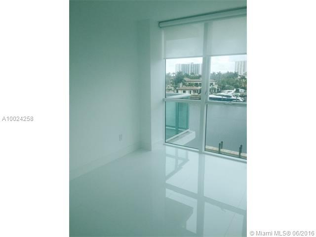 400 SUNNY ISLES - Residential Lease