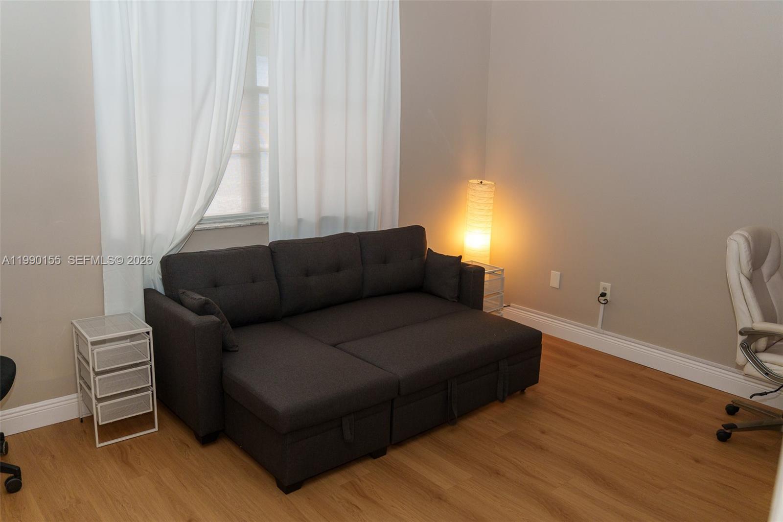 THE ARBOUR TOWNHOUSE COND - Residential