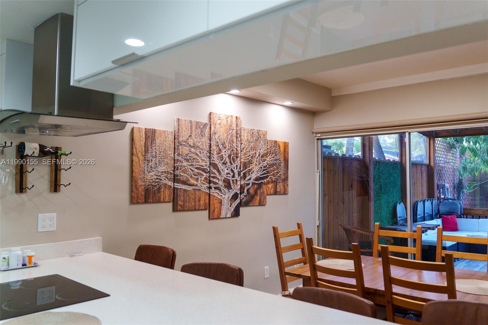 THE ARBOUR TOWNHOUSE COND - Residential