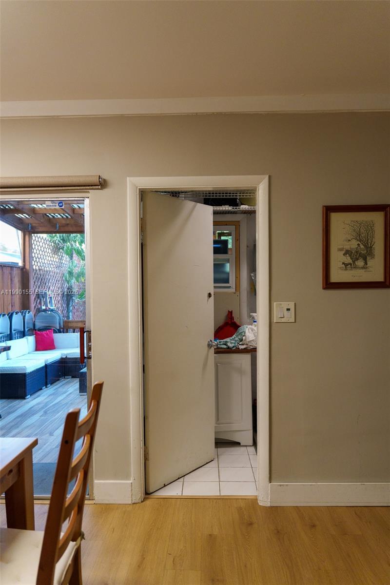 THE ARBOUR TOWNHOUSE COND - Residential