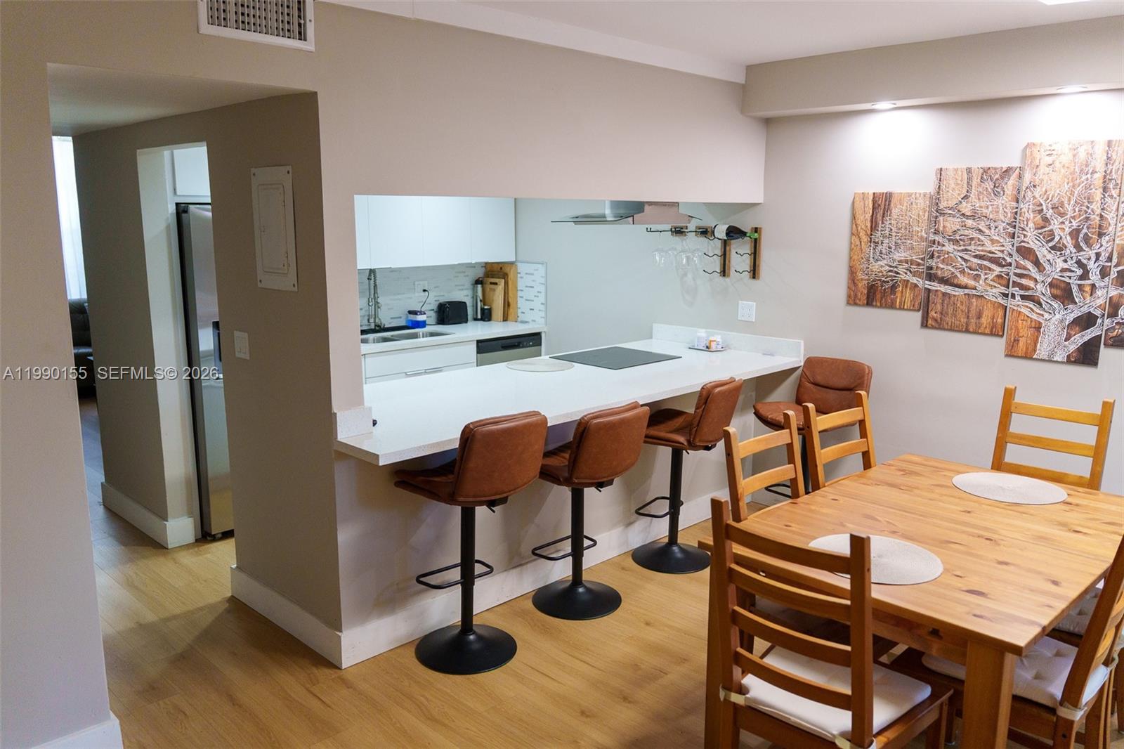 THE ARBOUR TOWNHOUSE COND - Residential