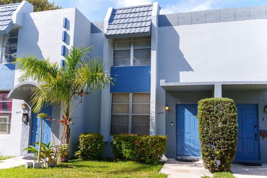 Spacious 2BR/2BA townhouse condominium located in the quiet Arbor Townhouse Condominium community. This beautifully updated home features a modern kitchen with quartz countertops and stainless steel appliances, along with durable laminate flooring throughout for easy maintenance. Enjoy the added convenience of an in-unit laundry room and relax in your private screened patio—perfect for entertaining or unwinding. Ideal for comfortable living and hosting family and friends. Don’t miss this opportunity—this one won’t last!