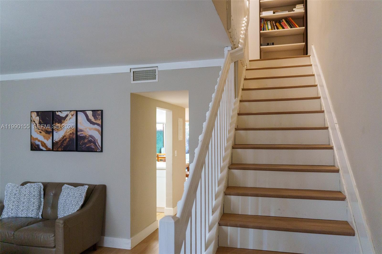 THE ARBOUR TOWNHOUSE COND - Residential