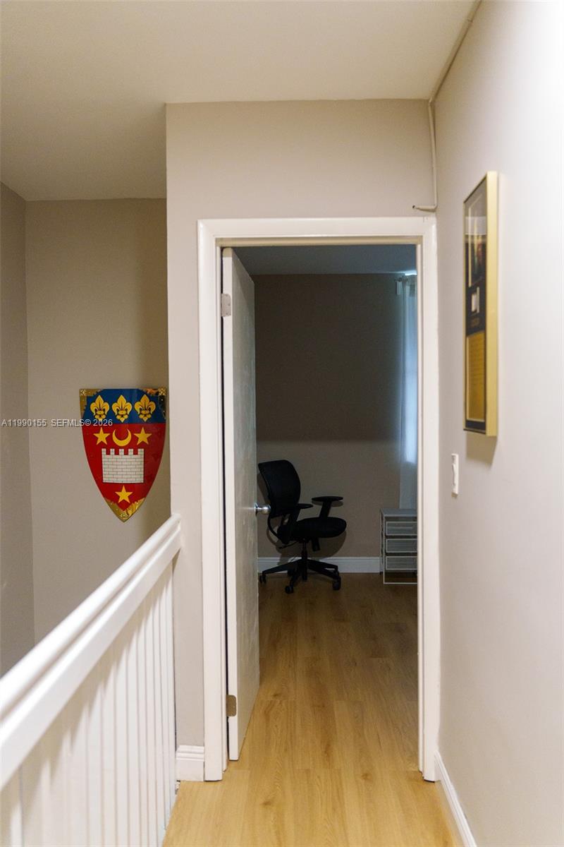 THE ARBOUR TOWNHOUSE COND - Residential