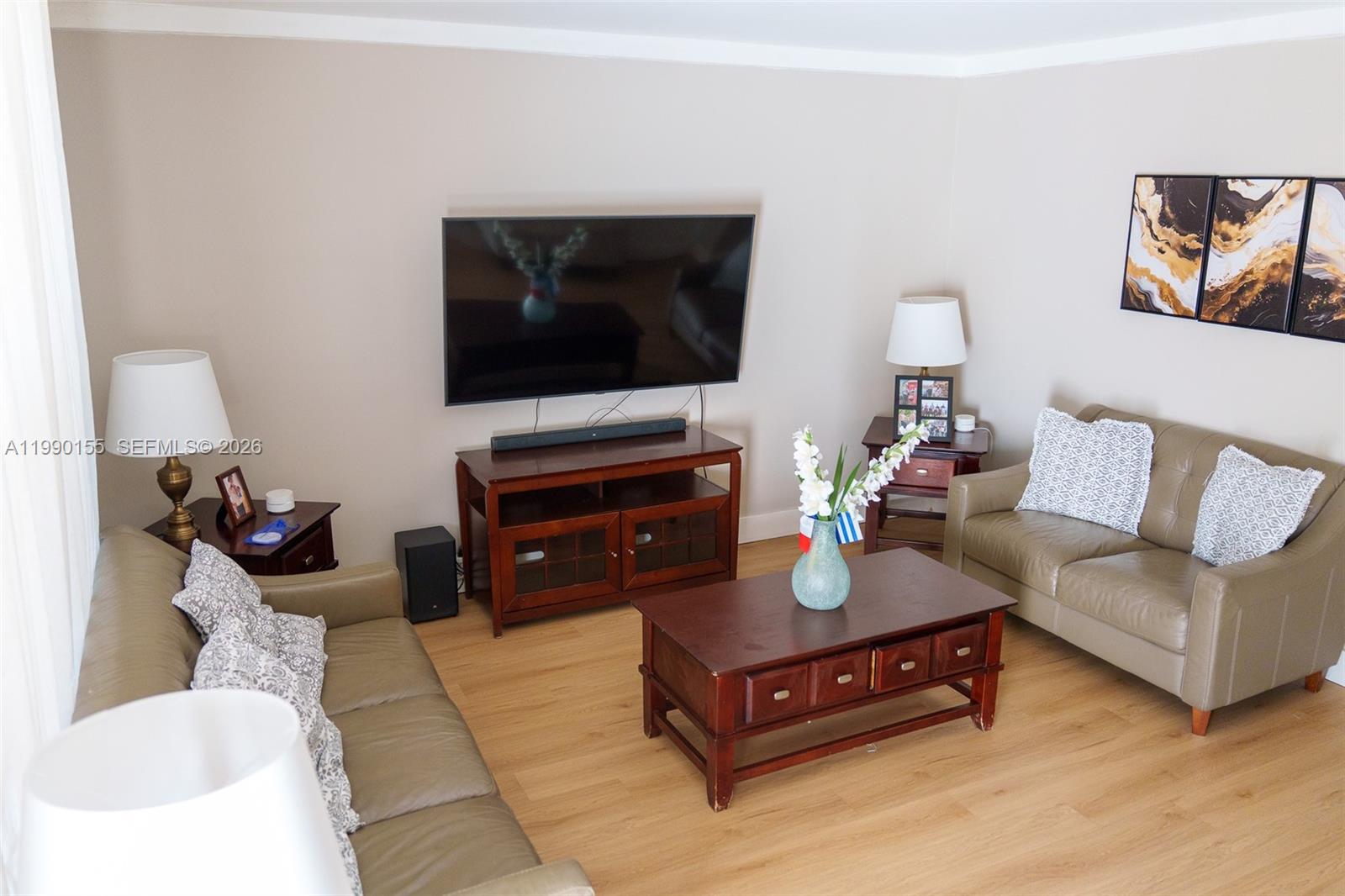 THE ARBOUR TOWNHOUSE COND - Residential