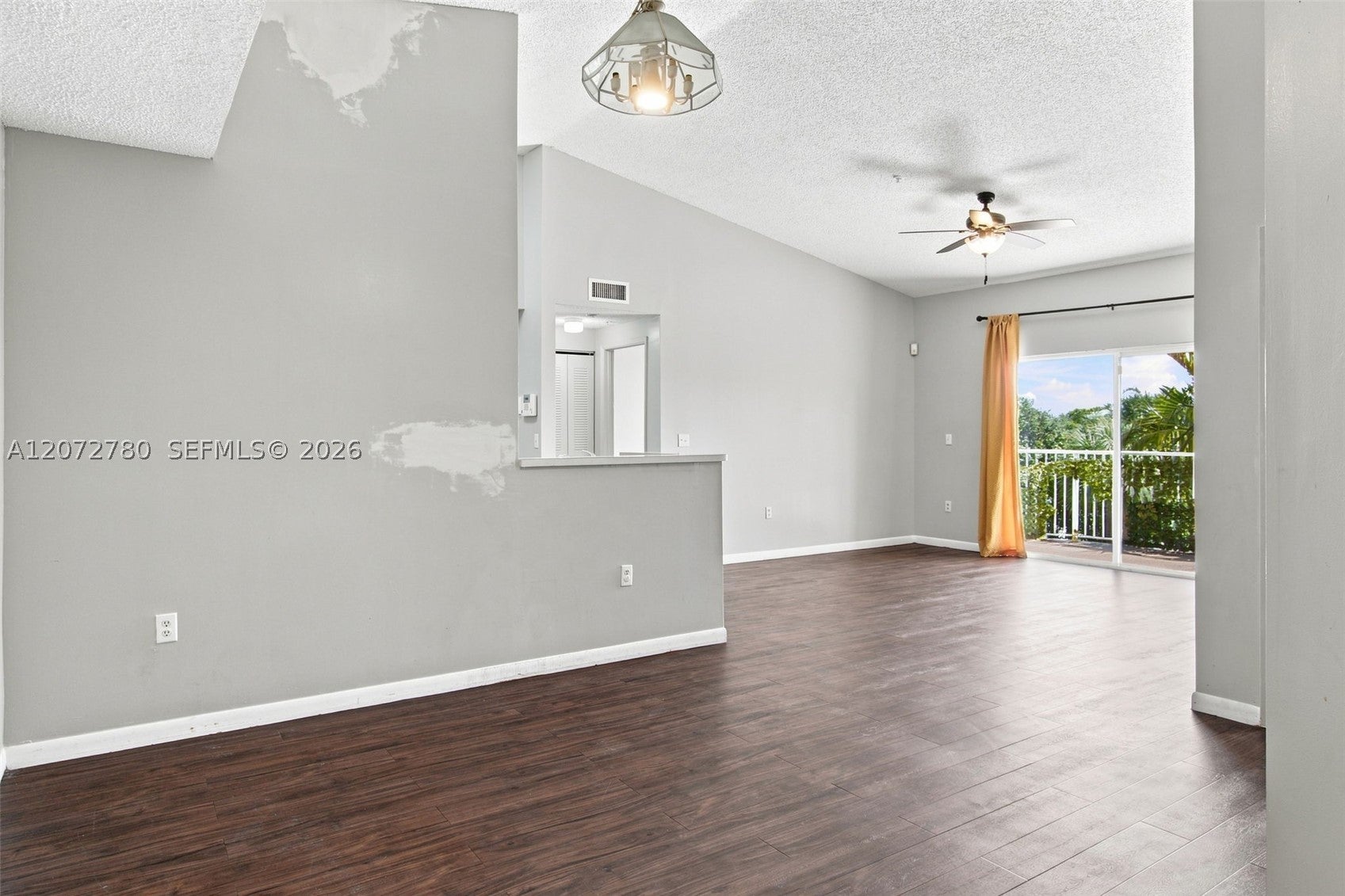 6976 SW 39th St G304, Davie FL 33314