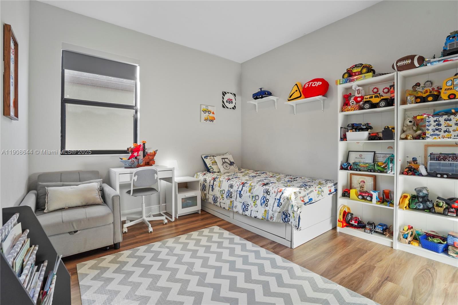 GRAND BAY NORTH - Residential