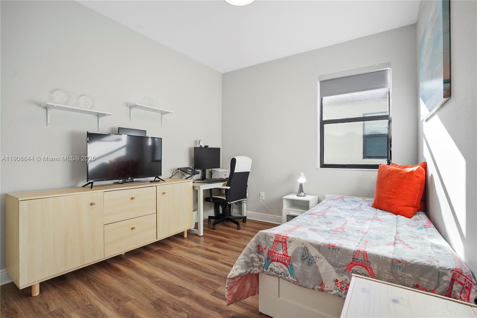 GRAND BAY NORTH - Residential