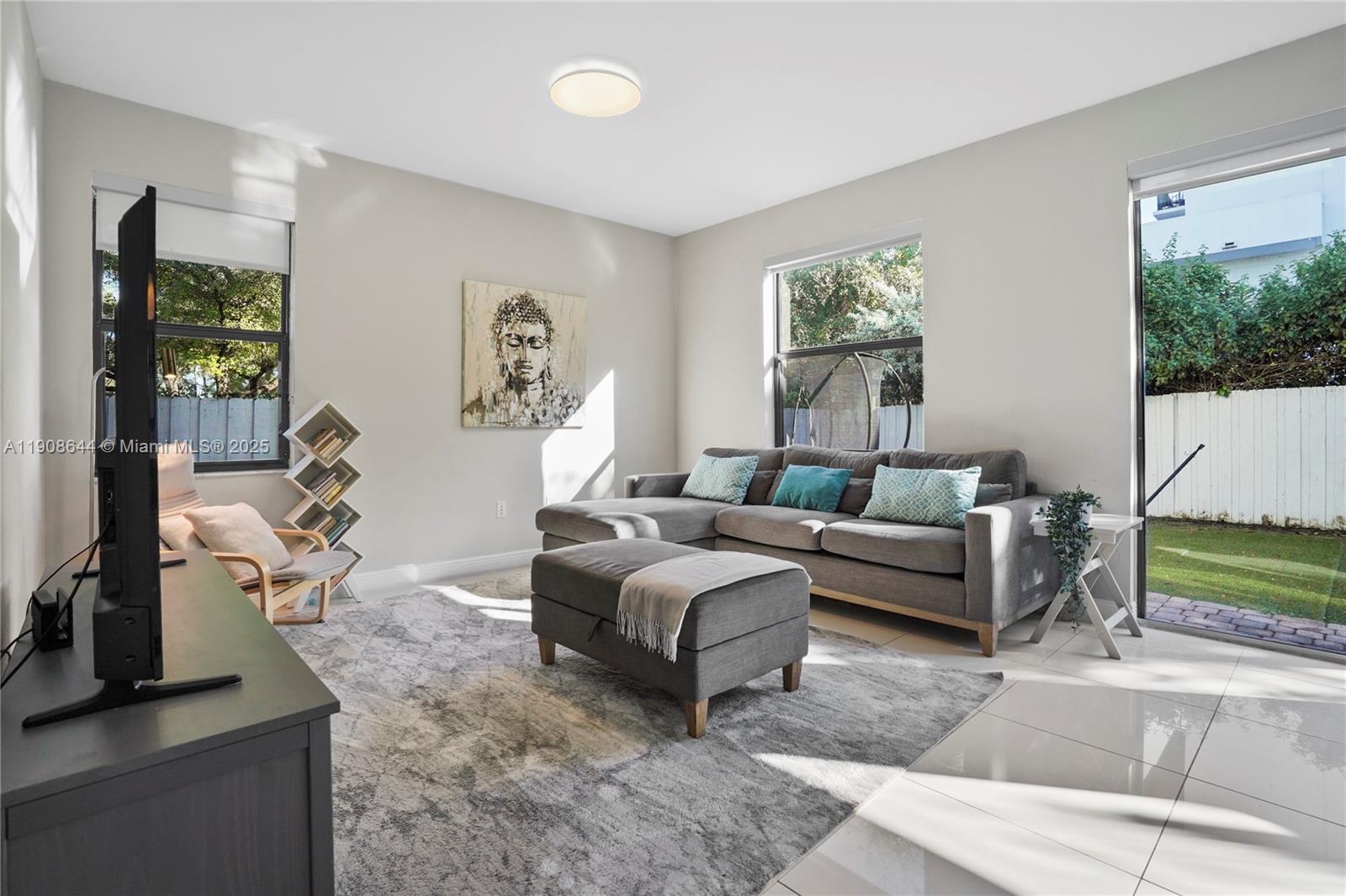 GRAND BAY NORTH - Residential