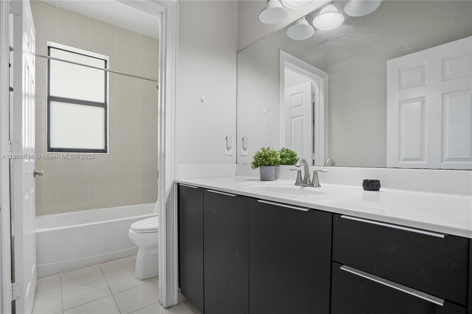 GRAND BAY NORTH - Residential