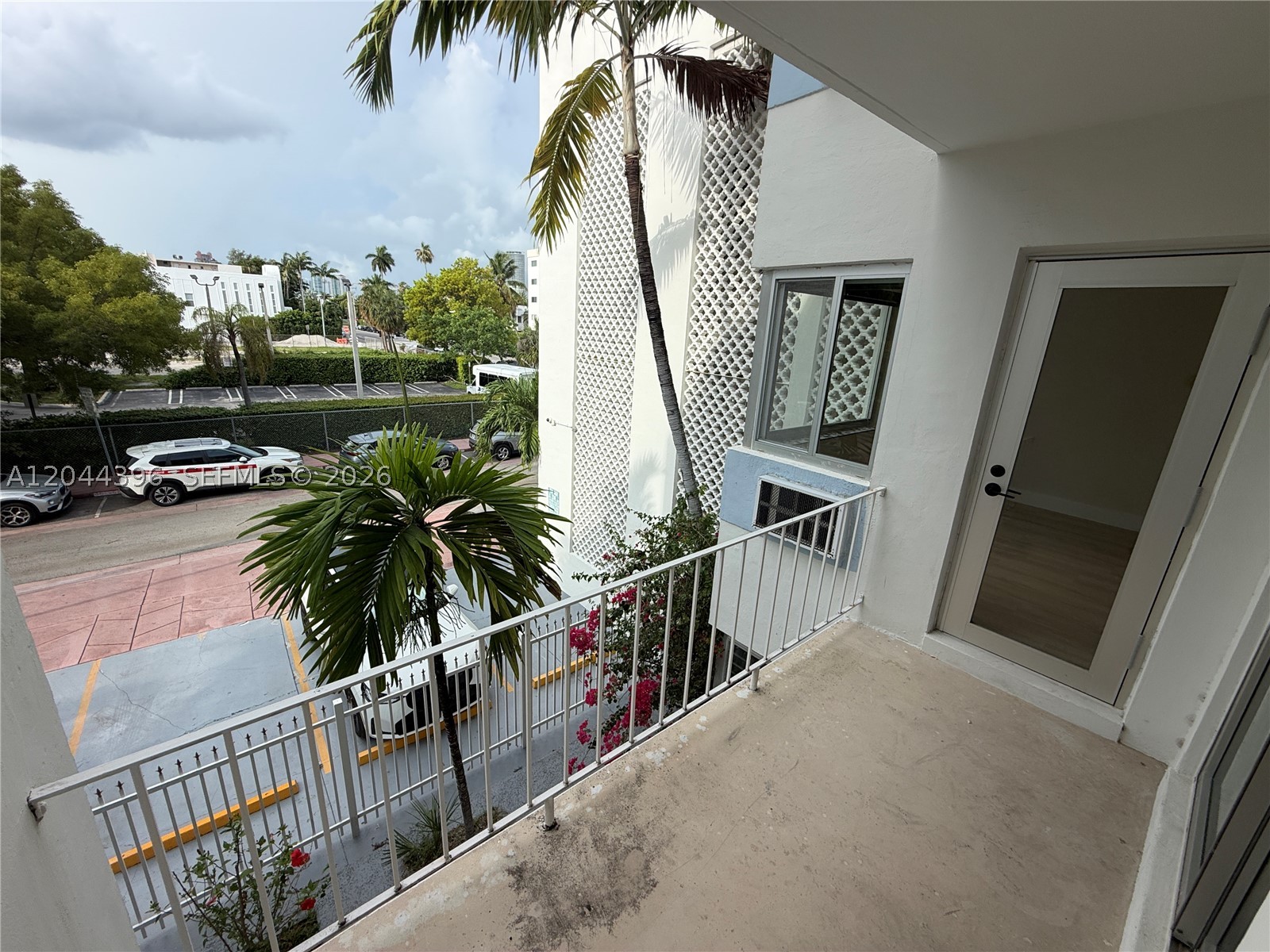641 Espanola Way 17
