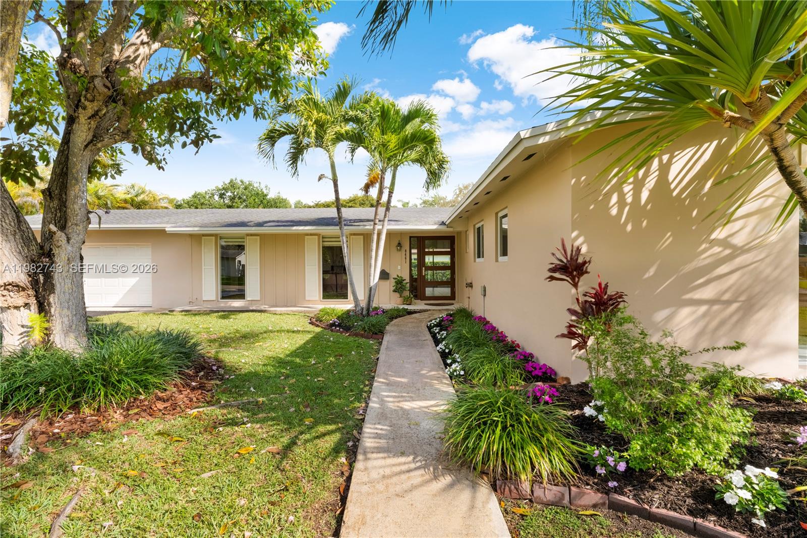 COUNTRY CLUB GROVE PART 3 - Residential