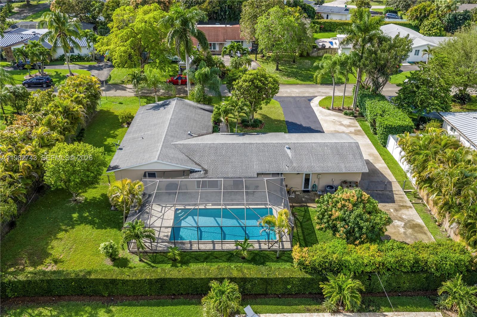 COUNTRY CLUB GROVE PART 3 - Residential