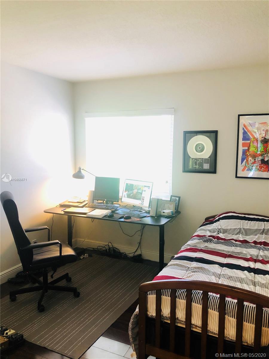 HERON BAY 4 - Residential Lease