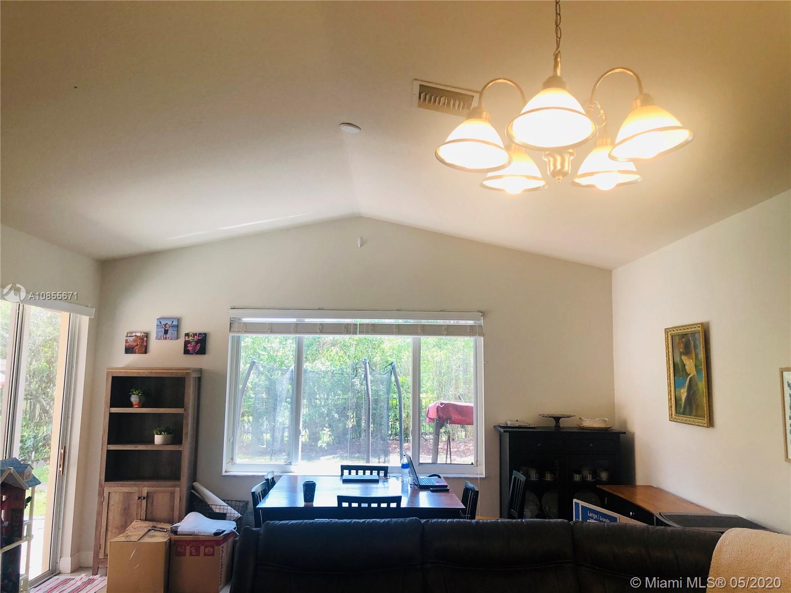 HERON BAY 4 - Residential Lease