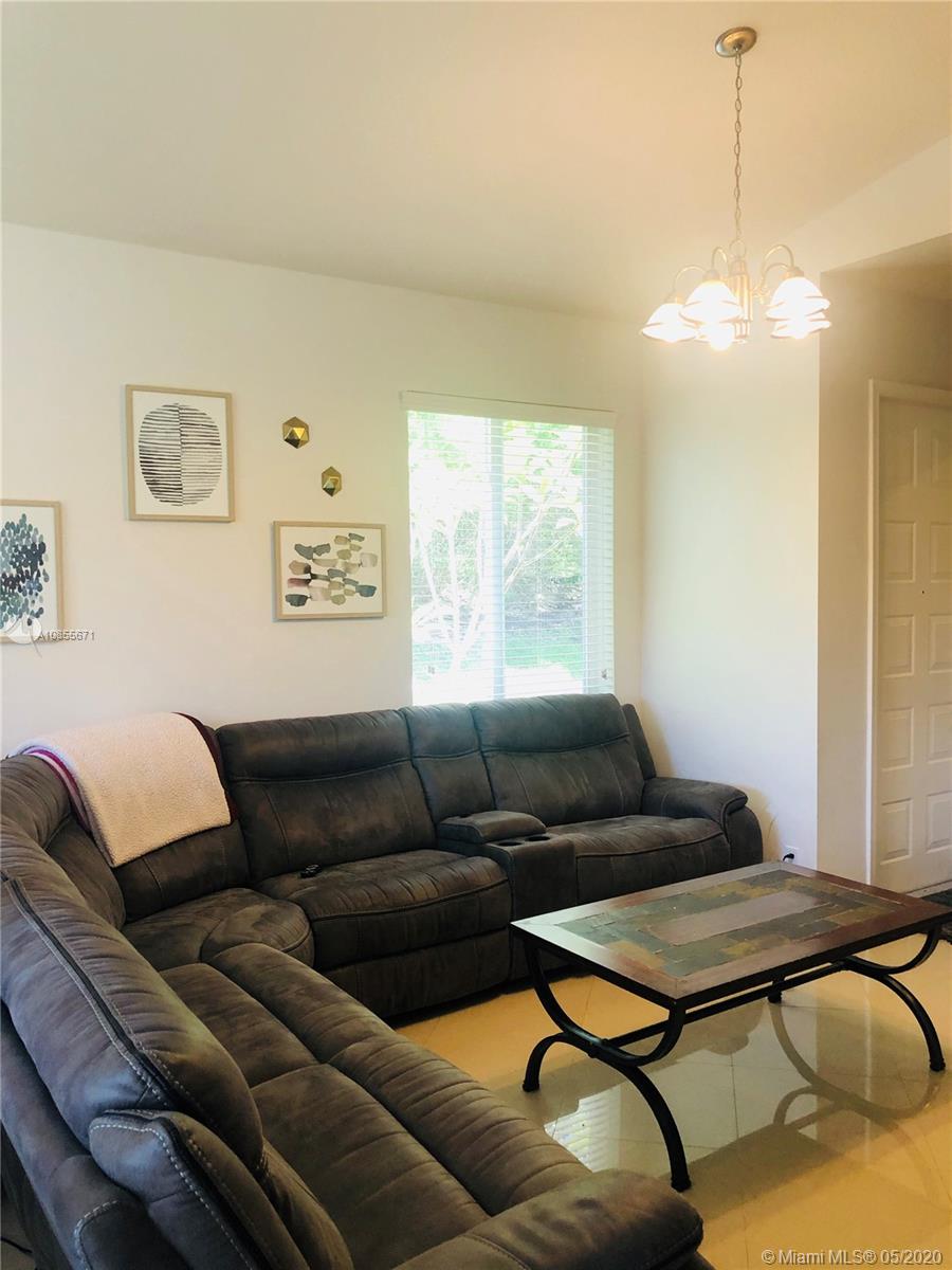 HERON BAY 4 - Residential Lease