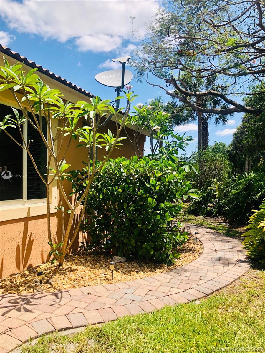 HERON BAY 4 - Residential Lease