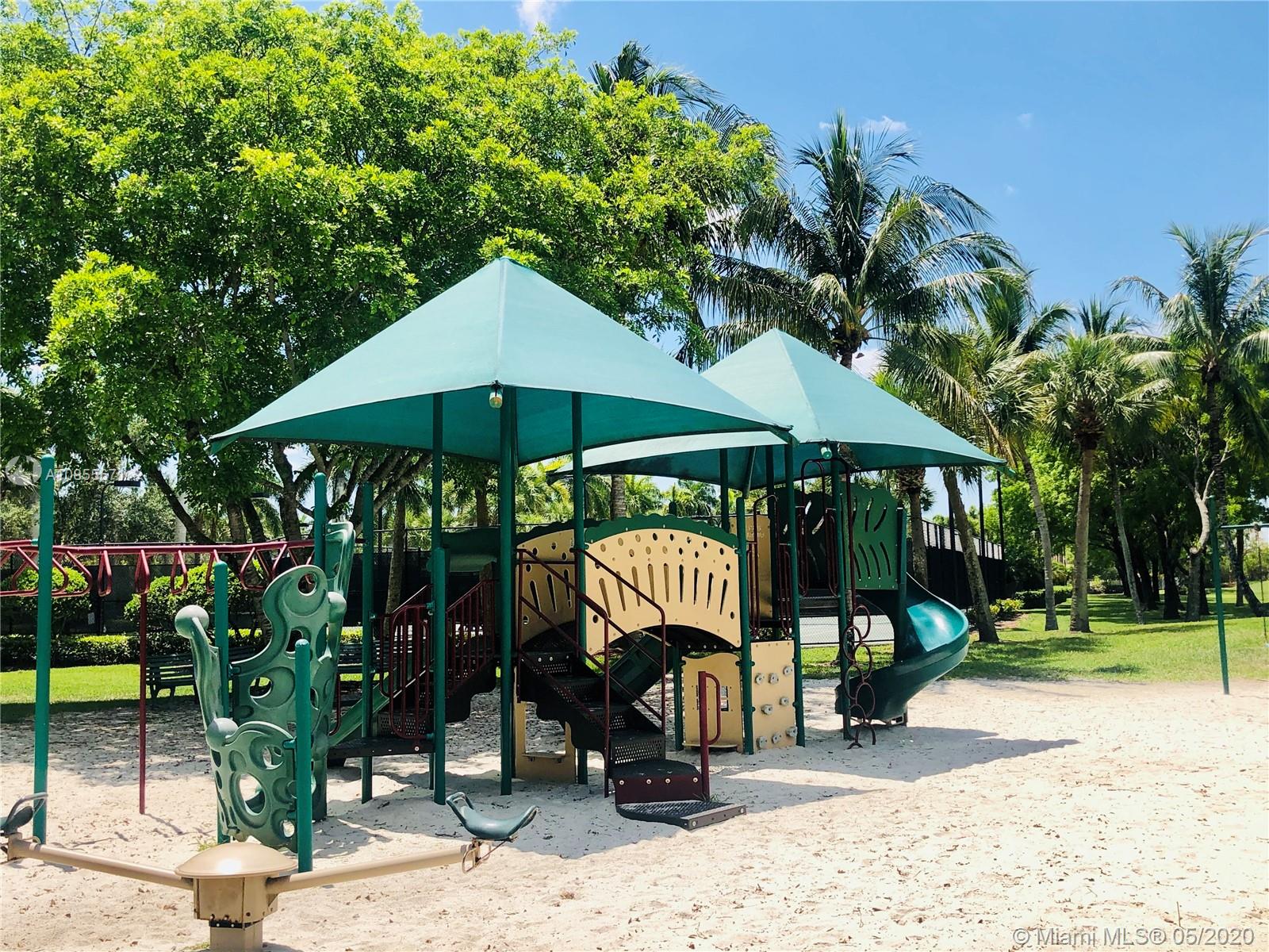 HERON BAY 4 - Residential Lease