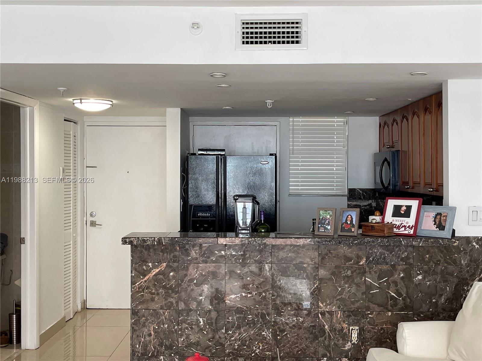 INDIAN CREEK CL MARINA CO - Residential