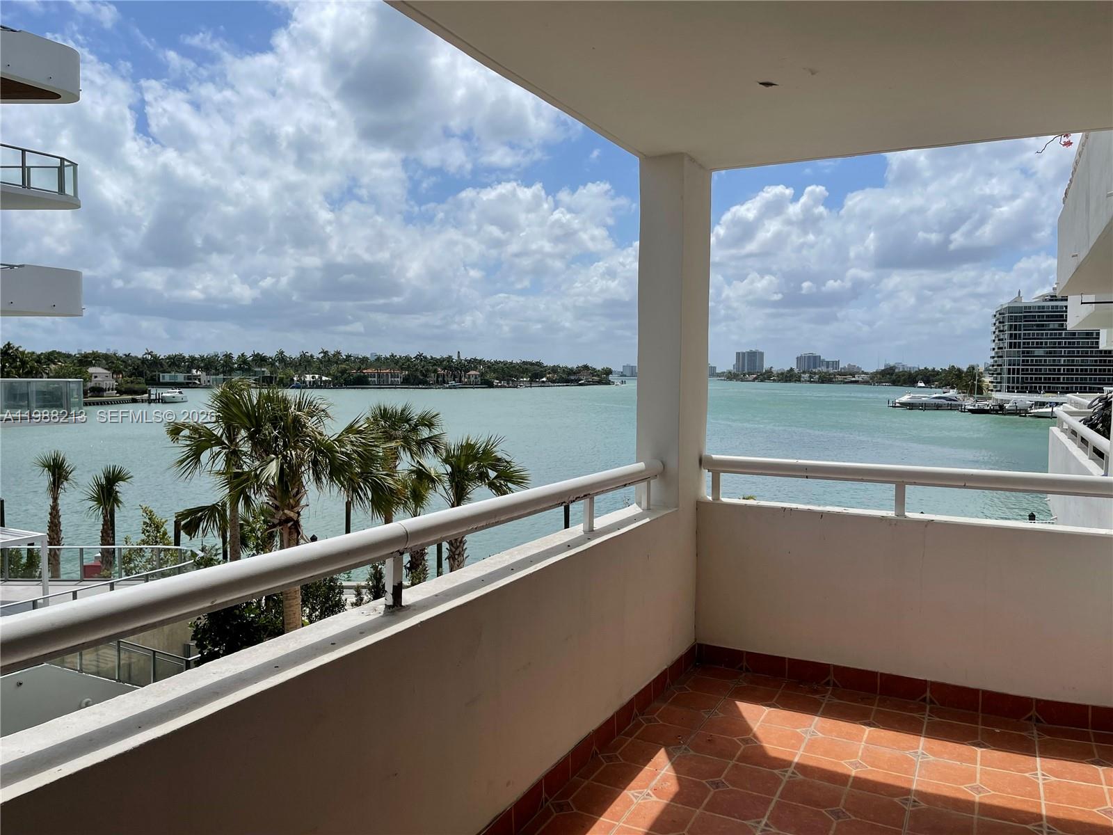 INDIAN CREEK CL MARINA CO - Residential