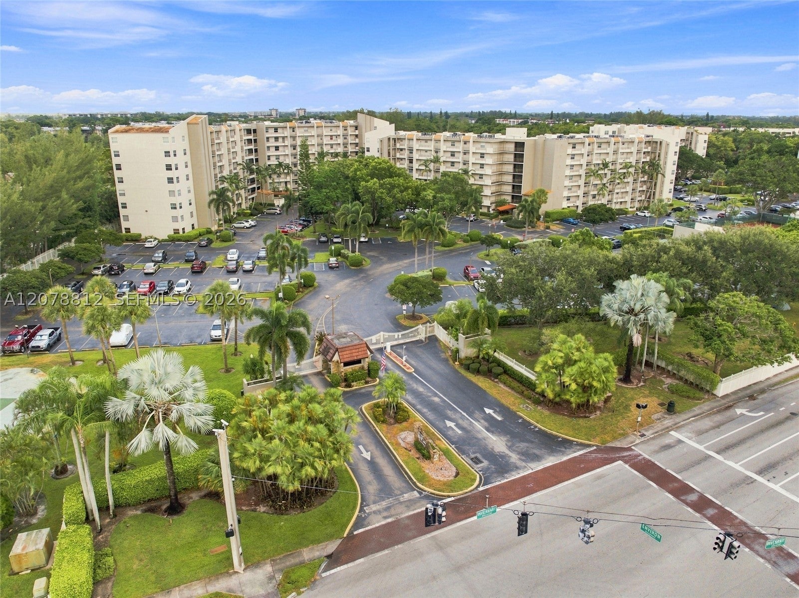 3940 Inverrary Blvd 601A, Lauderhill FL 33319