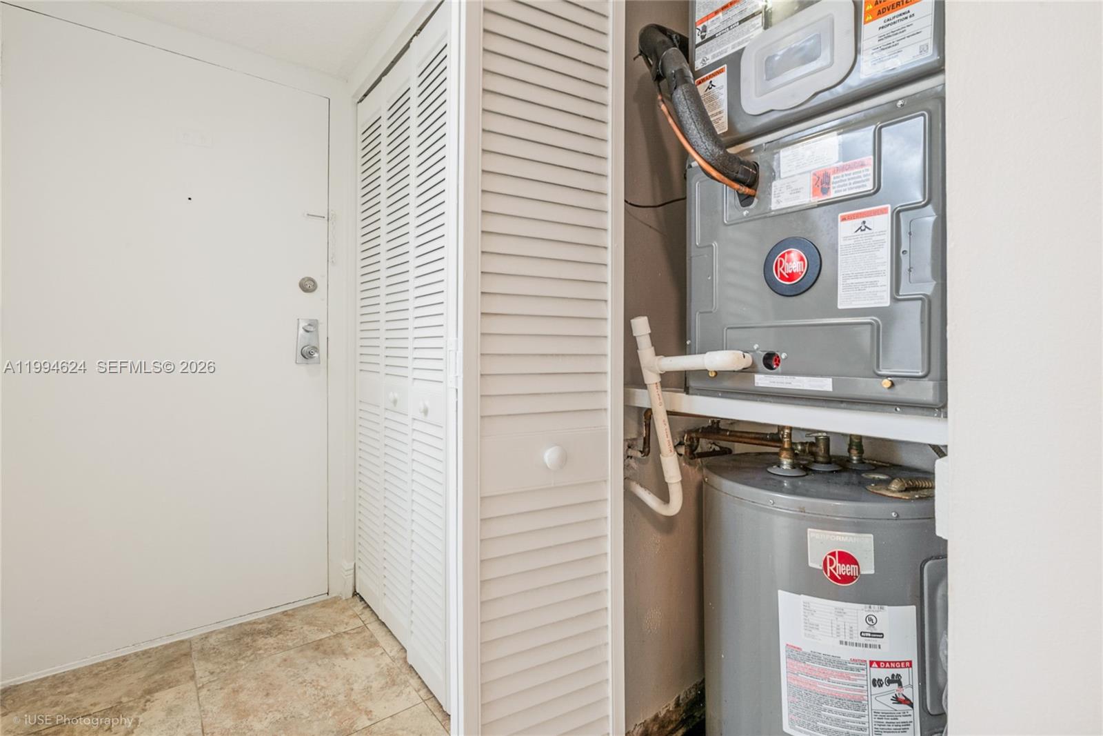 PROMENADE AT KENDALE LAKE - Residential Lease