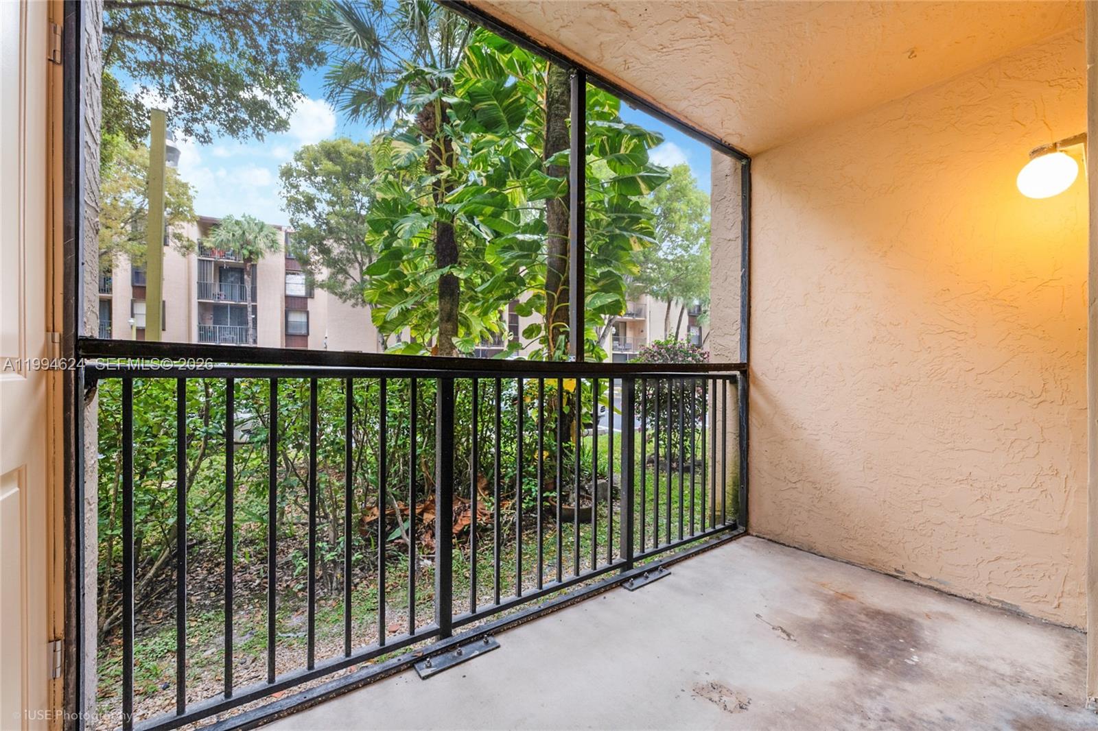 PROMENADE AT KENDALE LAKE - Residential Lease