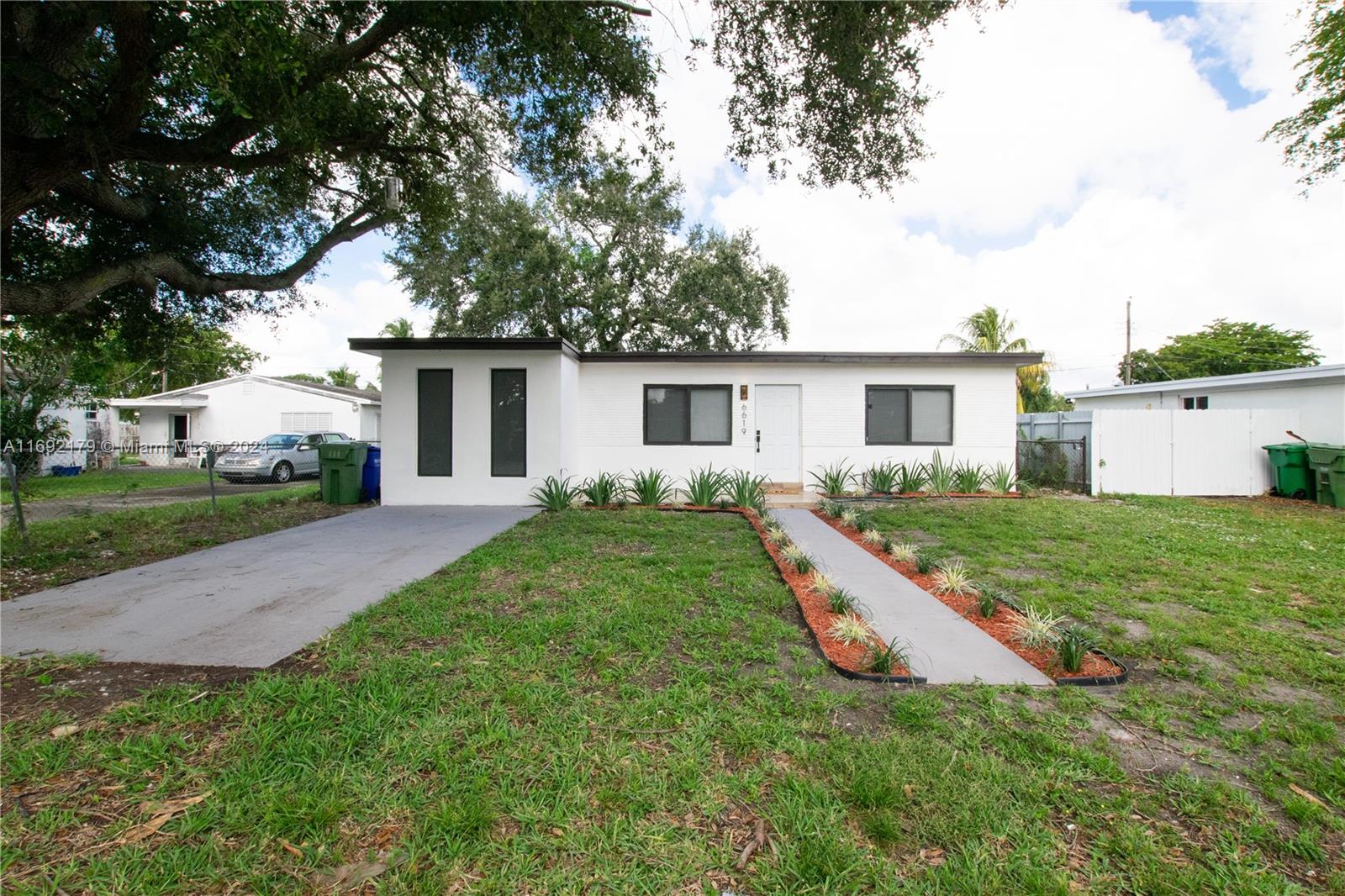 SOUTH BROWARD RANCHES NO - Residential
