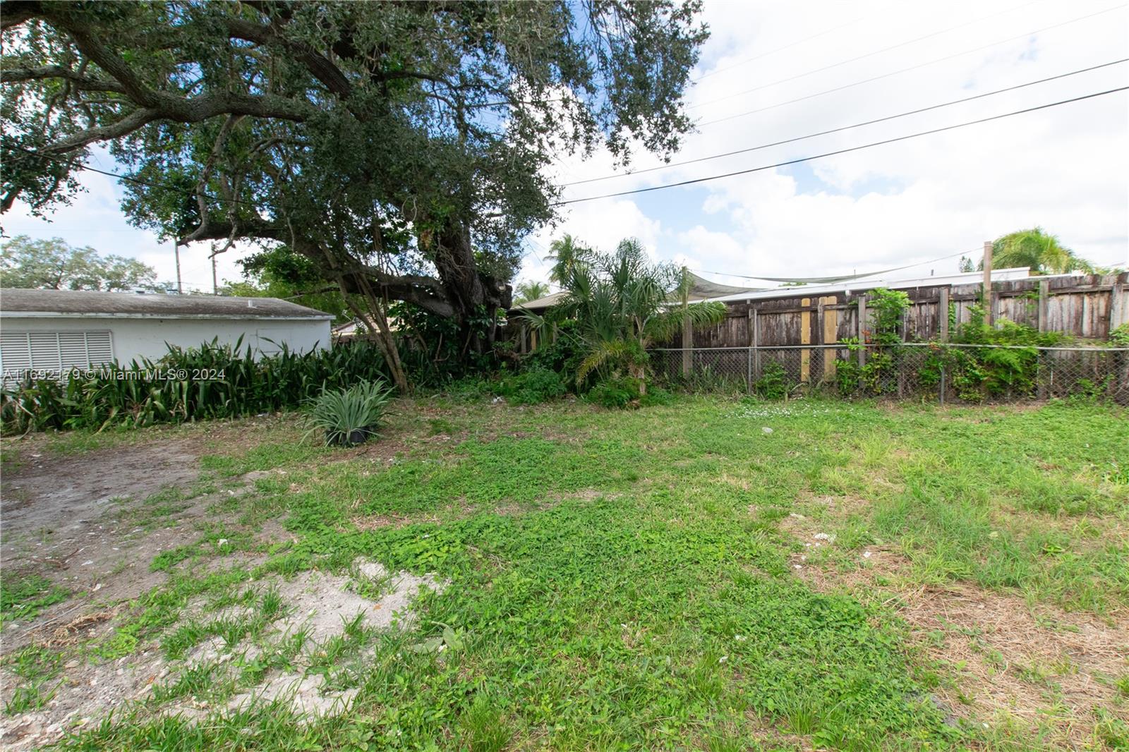 SOUTH BROWARD RANCHES NO - Residential