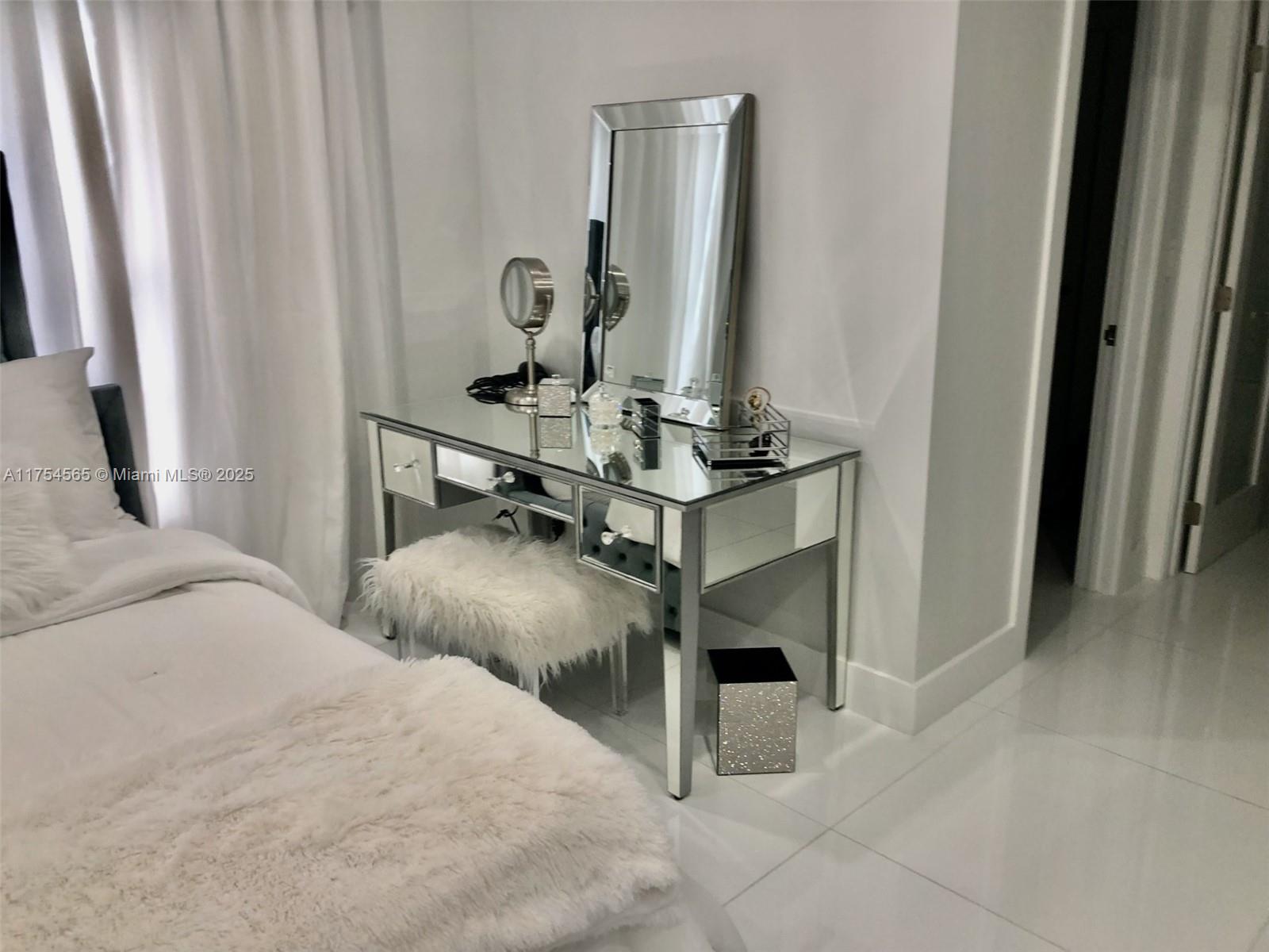 PLAYA DEL MAR CONDO - Residential Lease