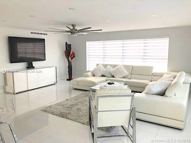 PLAYA DEL MAR CONDO - Residential Lease