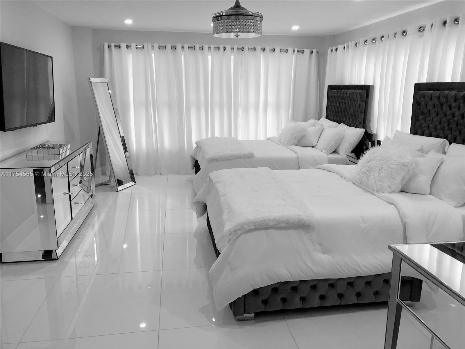 PLAYA DEL MAR CONDO - Residential Lease