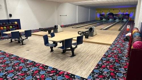 VILLAS OF BONAVENTURE AT - Residential