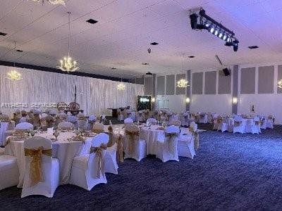 VILLAS OF BONAVENTURE AT - Residential